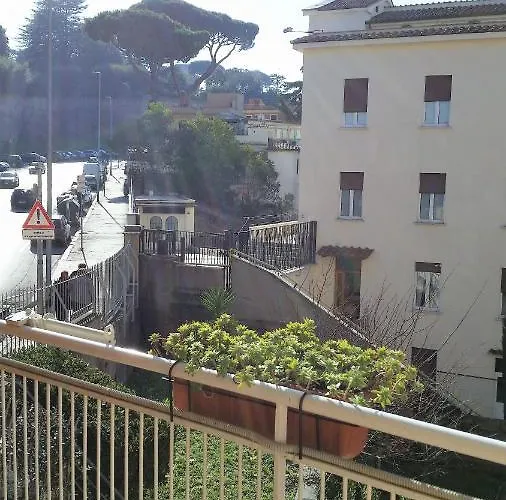 Vatican Mirum 4* Rome