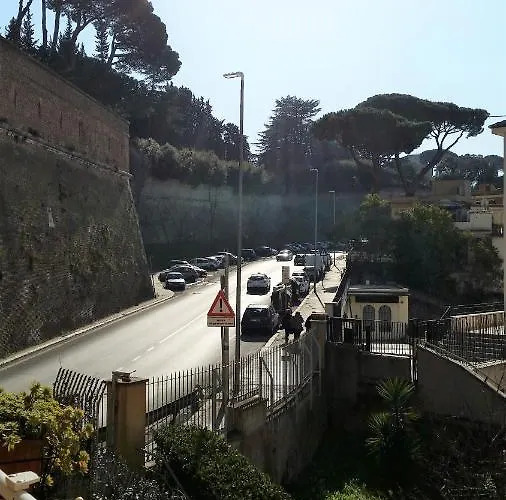 Vatican Mirum 4* Rome